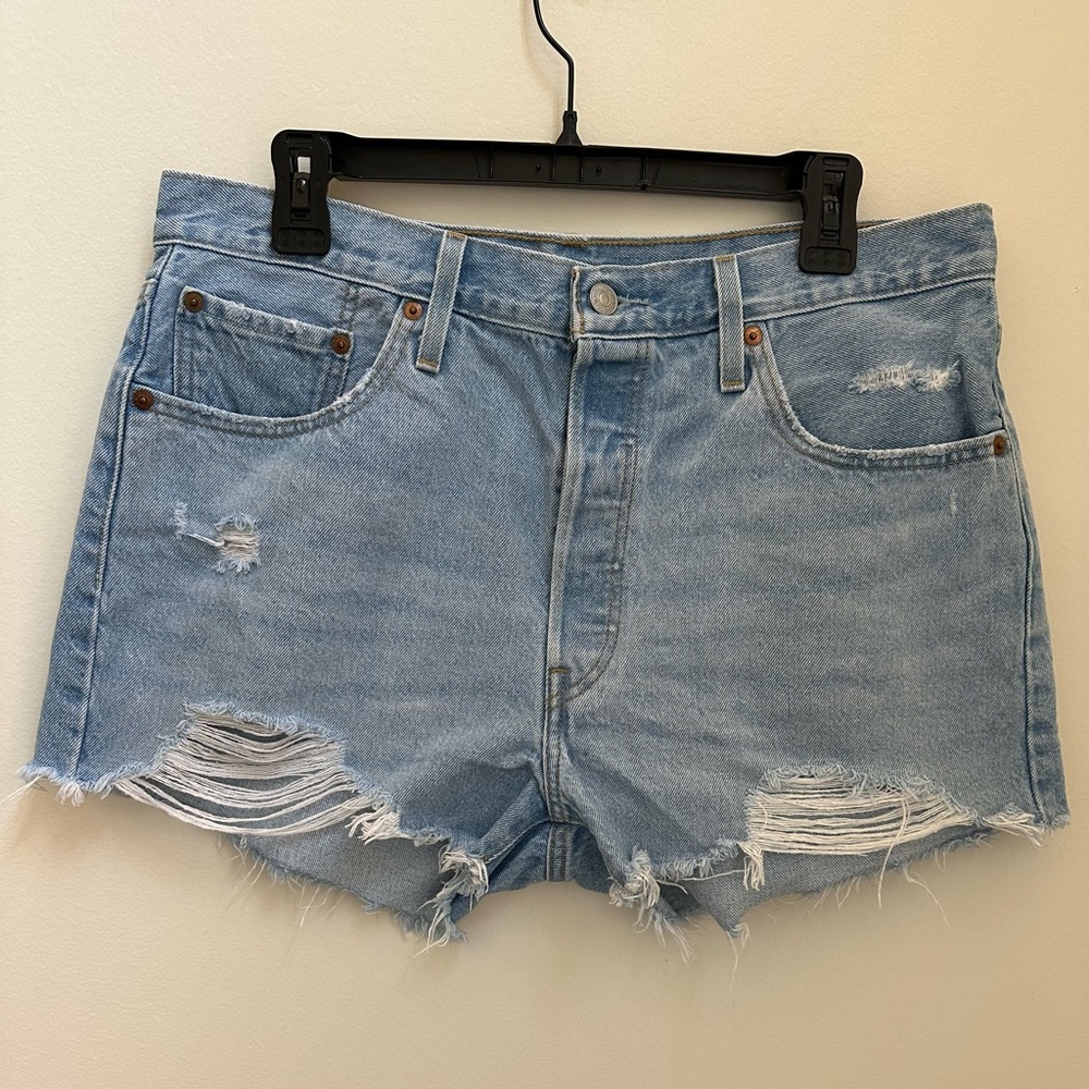 Levi's 501 Distressed Jean Shorts Sz 33